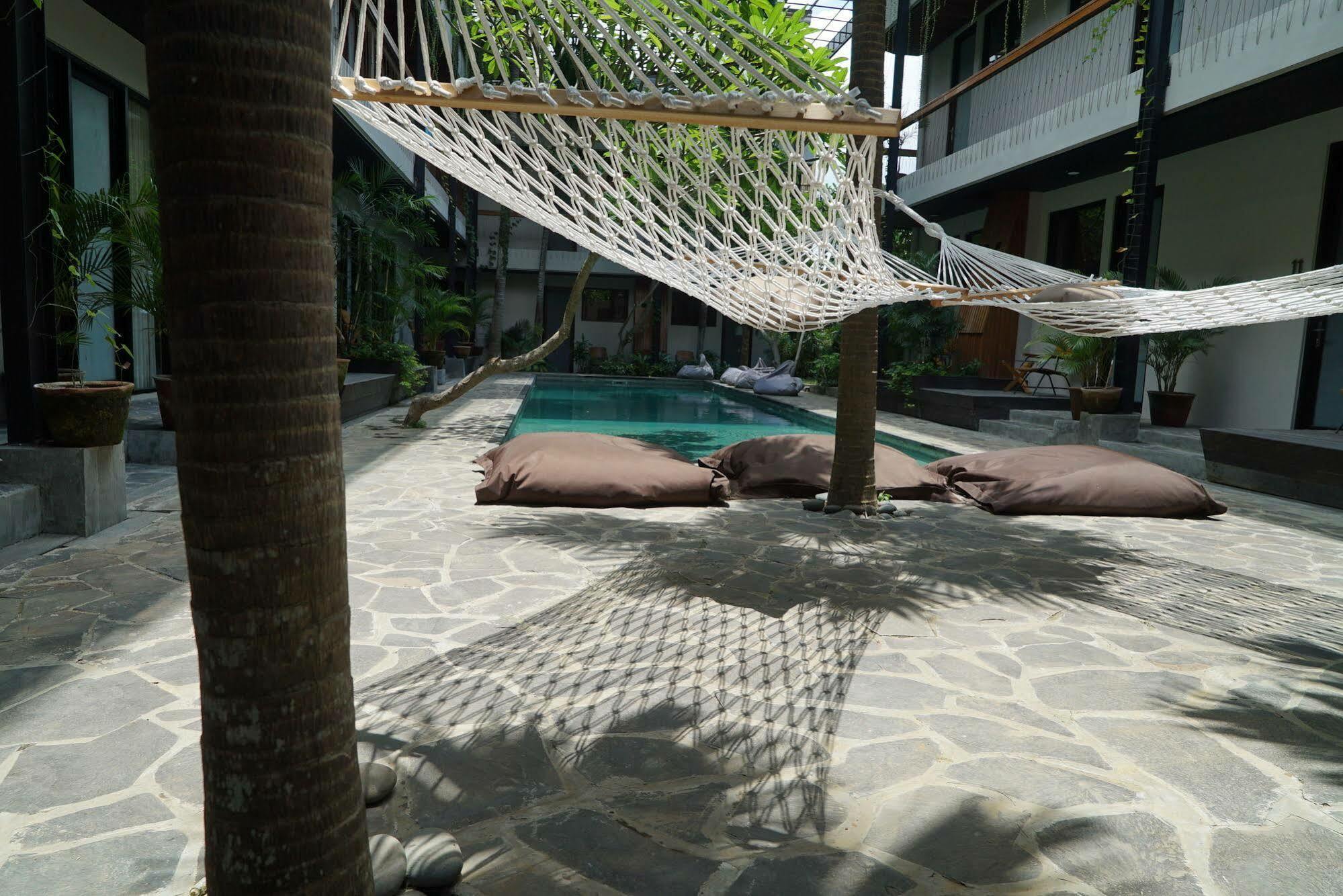 Outpost Ubud Penestanan Hotel Exterior photo