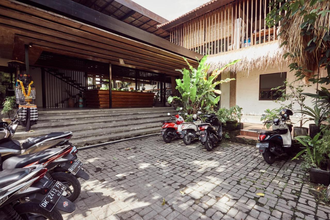 Outpost Ubud Penestanan Hotel Exterior photo